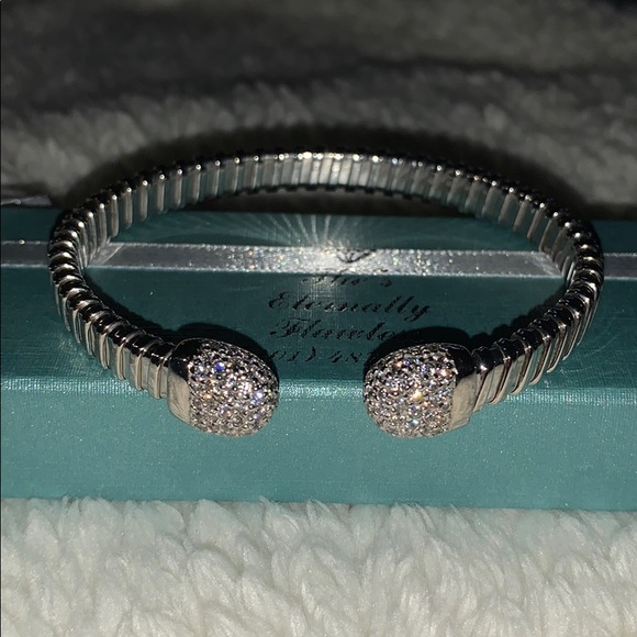 Cuff Bracelet - Picture 2 of 7